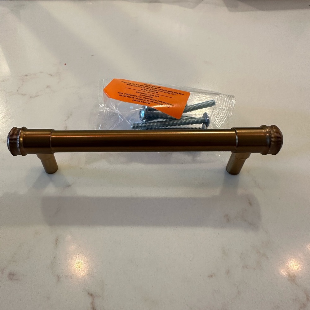 Brand New! Assorted cabinet hardware - Picture 11 of 15